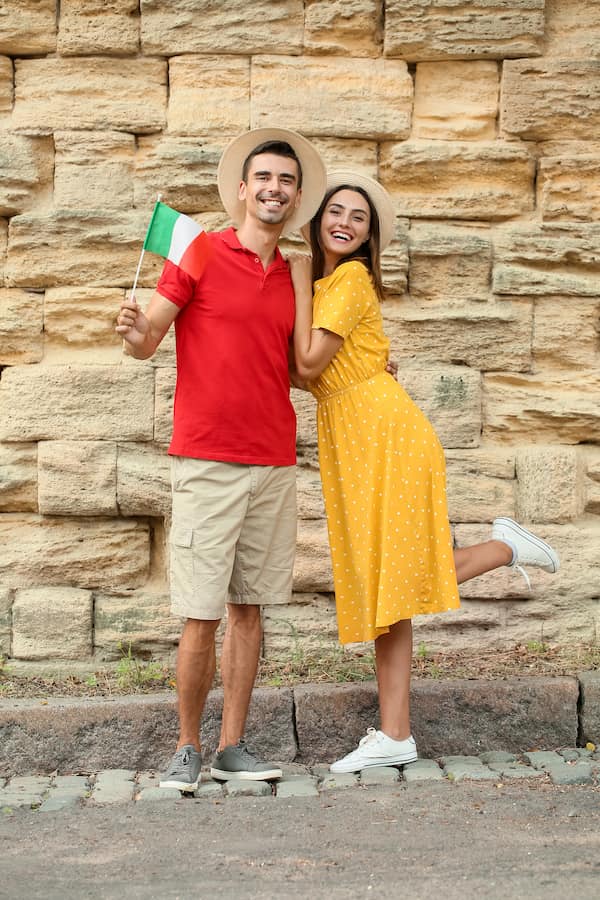 pareja aprendiendo italiano